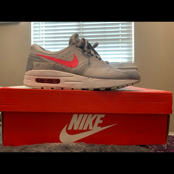 nike air max zero essential gs - Picture 1 of 3